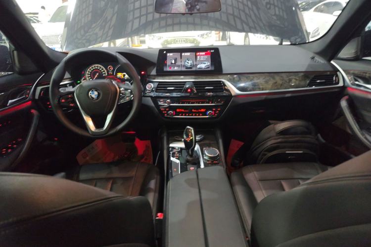 Used BMW 5 Series 2018 530Li Leading Model M Sport Package