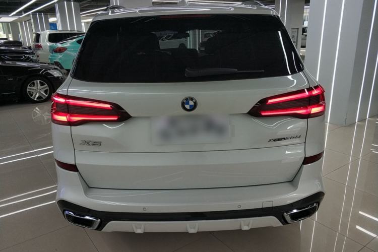 Used BMW X5 2022 Restyled xDrive 30Li Luxury Version M Sport Package
