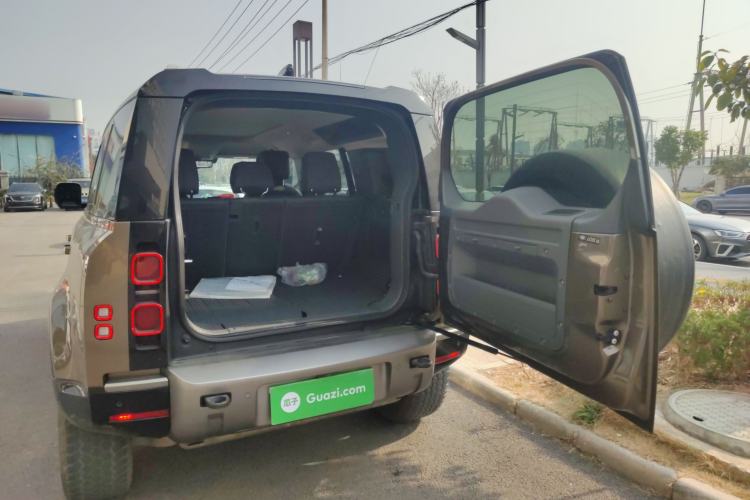 Used Land Rover Defender 2022 110 P400 X
