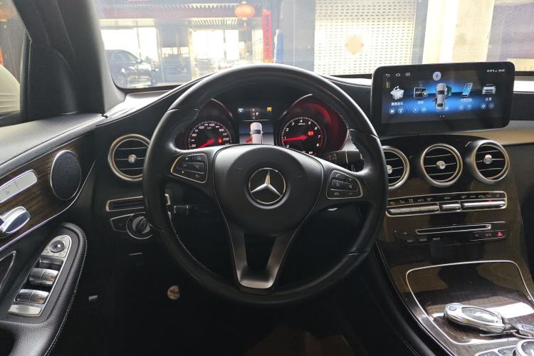 Used Mercedes-Benz GLC 2018 GLC 260 4MATIC Dynamic Edition
