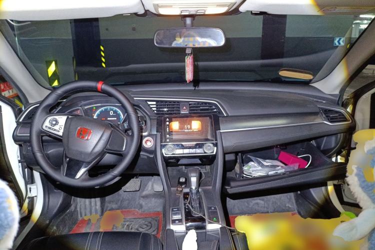 Used Honda Civic 2016 220TURBO CVT Luxury Edition
