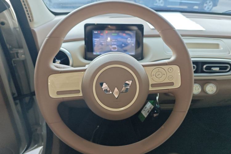 Used Wuling Hongguang MINIEV 2025 Four-Door Version Advanced Edition
