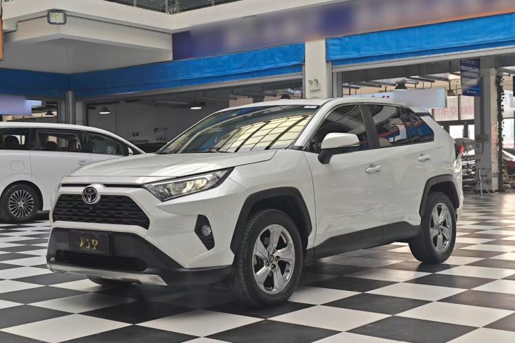 Used Toyota RAV4 2021 2.0L CVT Two-Wheel Drive Fashion Edition
