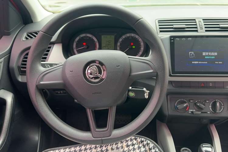 Used Skoda Fabia 2017 1.4L Automatic Car Enjoy Edition
