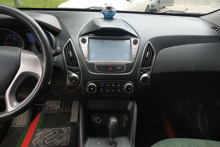 Used Hyundai ix35 2015 2.0L Automatic 2WD Comfort Edition China IV Standard
