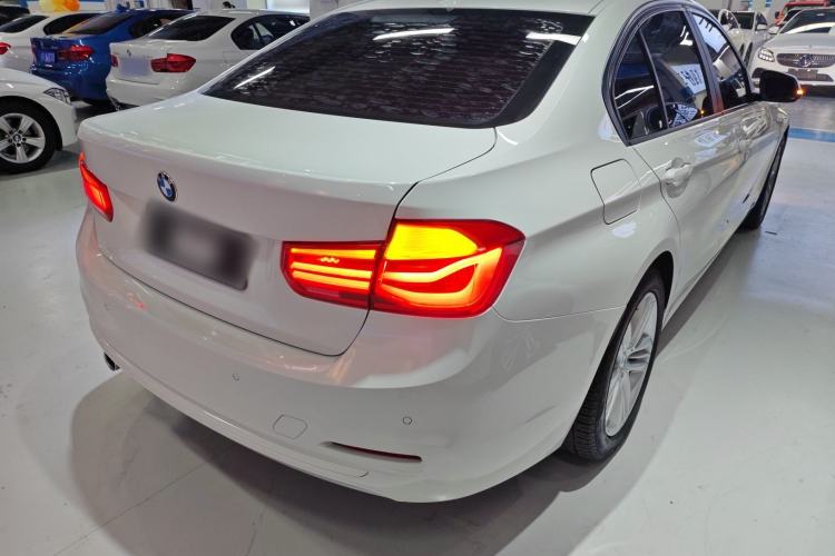 Used BMW 3 Series 2016 320i Fashion Model
