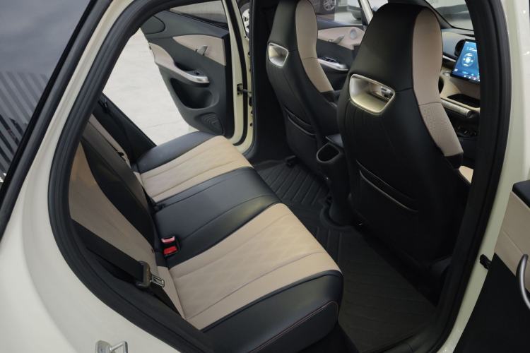 Used BYD Dolphin 2023 420 km Free Version
