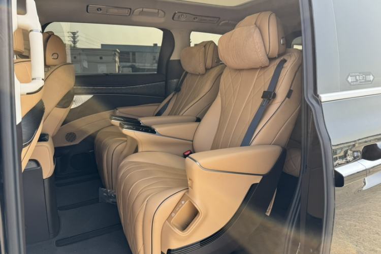 Used Denza D9 2024 DM-i 980 Four-Wheel Drive Prestige Model