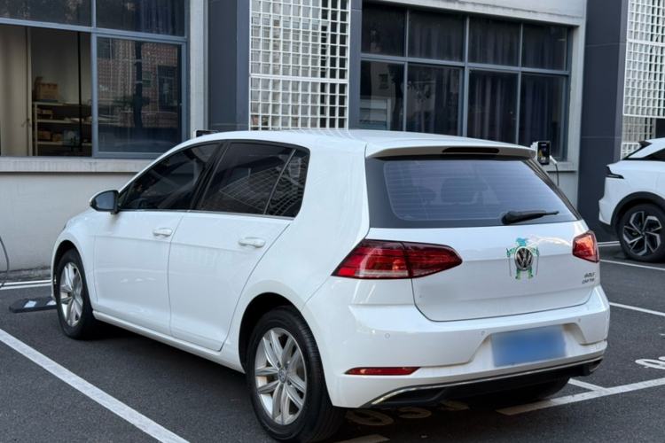 Used Volkswagen Golf 2018 230TSI Automatic Comfort Model
