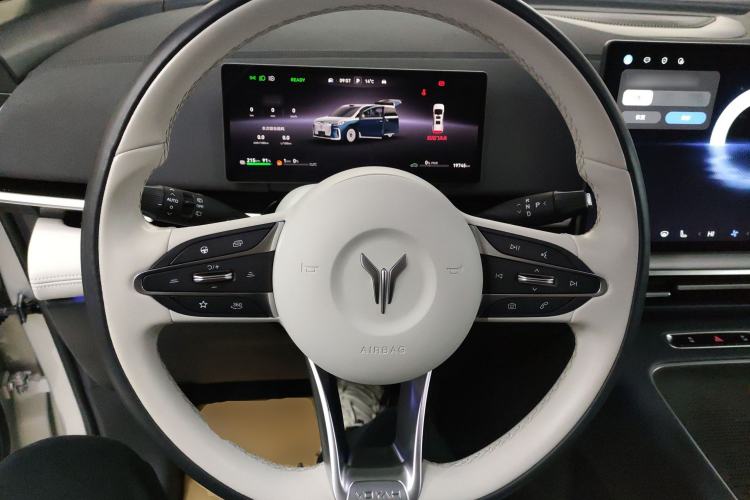 Used VOYAH Dream 2025 PHEV Four-Wheel-Drive Flagship Version – Qiankun Edition
