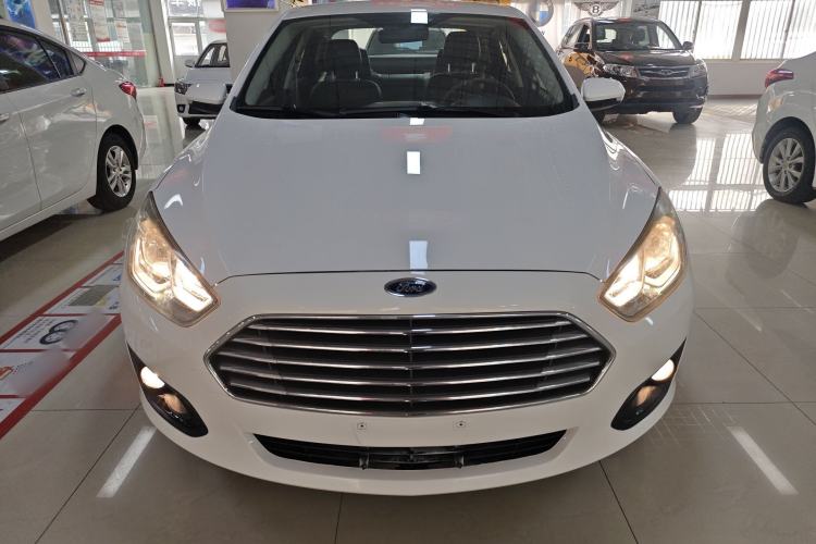 Used Ford Escort 2015 1.5L Automatic Comfort Model
