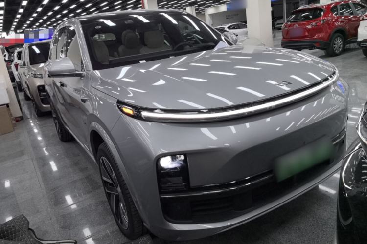 Used Li Auto L8 2023 Pro Model
