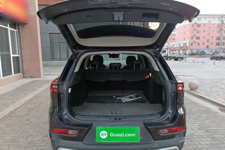 Used  Lingyun 2019 1.6T Two-Wheel Drive Diamond Edition
