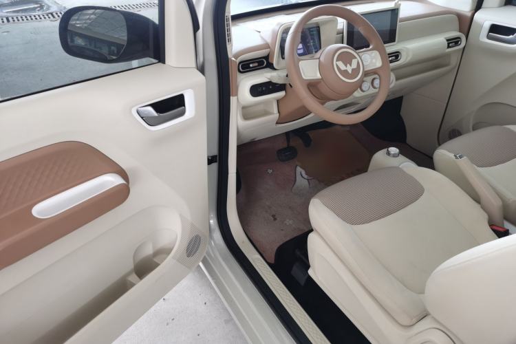 Used Wuling Hongguang MINIEV 2024 3rd Generation 215km Advanced Version