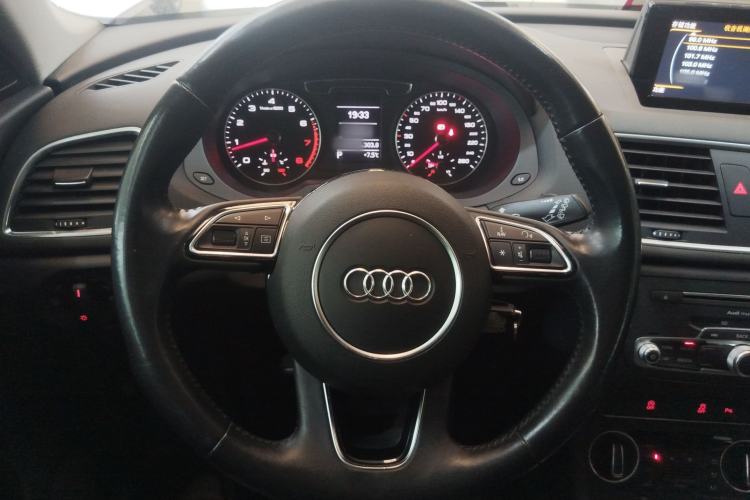 Used Audi Q3 2016 35 TFSI Fashion Model
