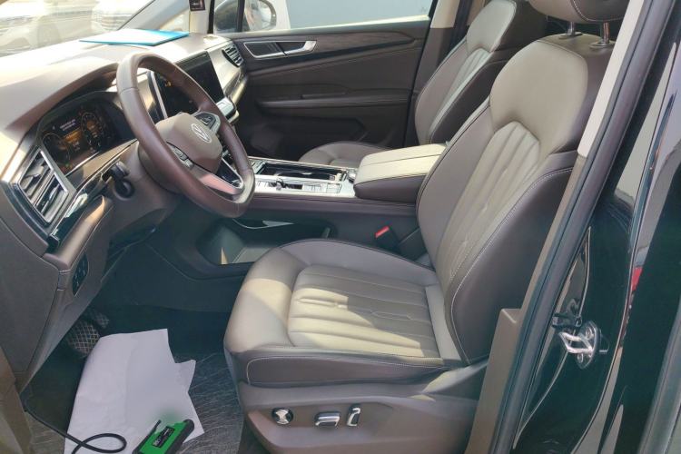 Used Volkswagen Viloran 2024 330TSI Luxury Edition
