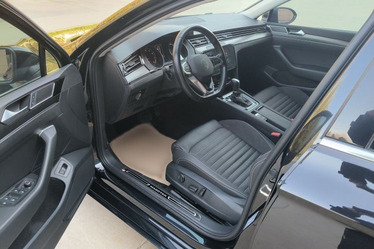 Used Volkswagen Magotan 2020 330TSI DSG Leading Model
