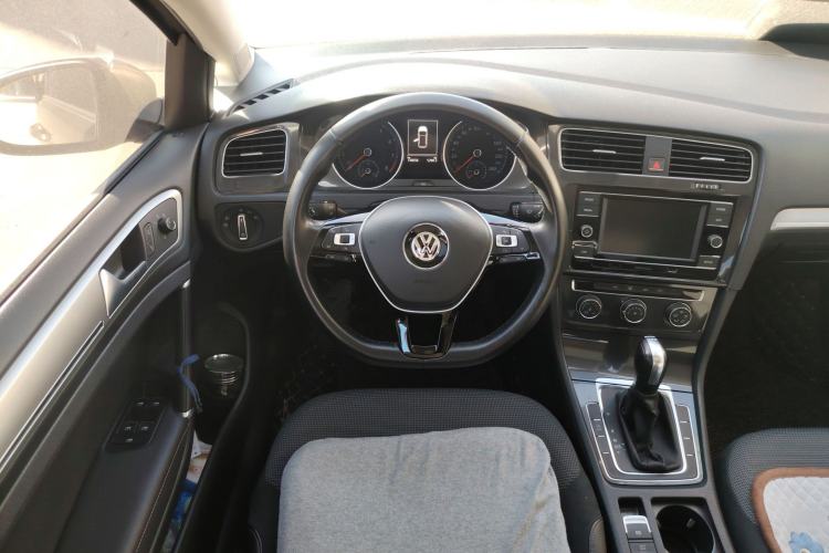 Used Volkswagen Golf 2018 230TSI Automatic Comfort Model