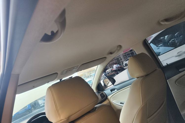 Used Hyundai Verna 2014 1.4L Manual Smart GLS Trim
