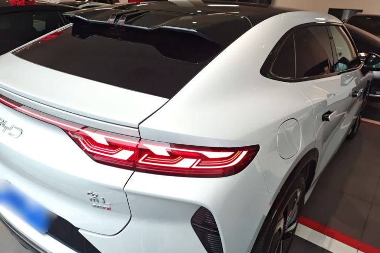 Used BYD Song L EV 2025 Intelligent Driving Version 662 km LiDAR Excellence Edition
