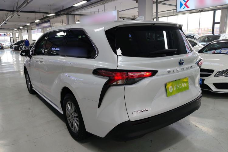 Used Toyota Sienna 2021 2.5L Hybrid Comfort Edition