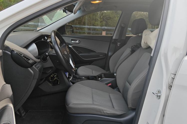 Used Hyundai Grand SantaFe 2015 2.2T 7-Seater Two-Wheel-Drive Zhi Ling Limited Edition