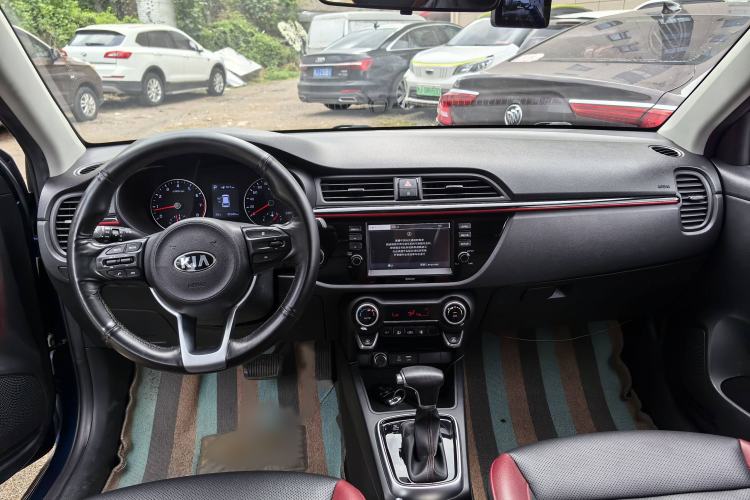 Used Kia KX Cross 2017 1.4L AT GLS
