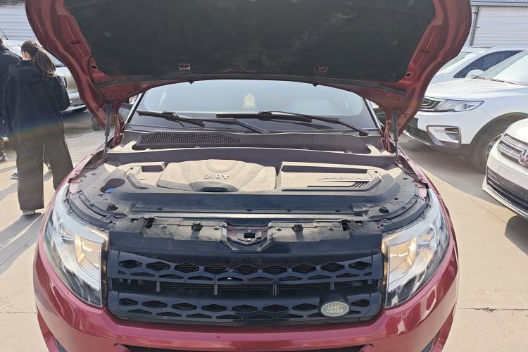 Used Land X7 2015 2.0T Panoramic Prestige Edition
