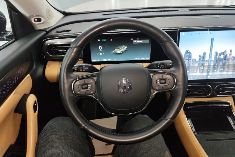 Used Leapmotor C11 2024 Range-Extended 300 Luxury Edition
