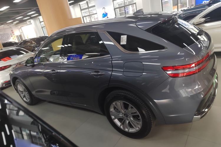 Used Genesis GV70 2025 2.5T Two-Wheel-Drive Luxury Edition
