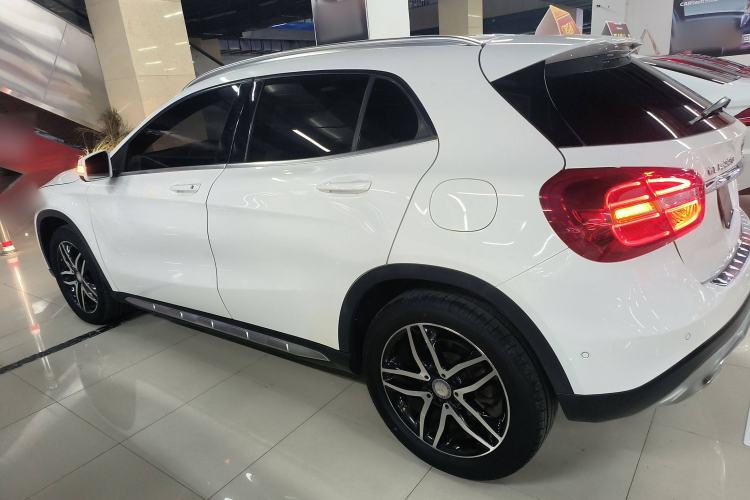 Used Mercedes-Benz GLA 2015 GLA 220 4MATIC Fashion Model