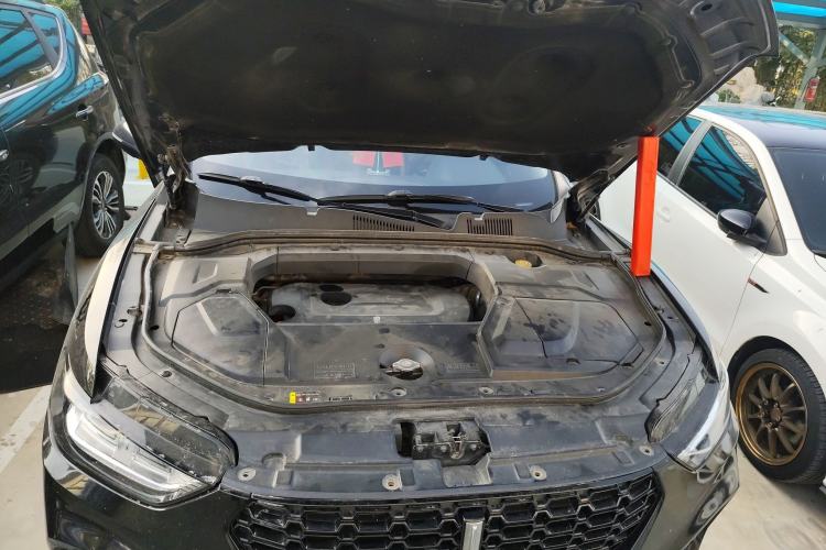 Used Wey VV5 2017 2.0T Ultra-Luxury Version
