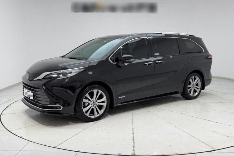 Used Toyota Sienna 2023 2.5L Hybrid Deluxe Edition

