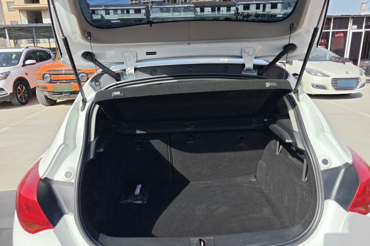 Used Buick GT 2014 XT 1.6L Automatic Fashion Edition
