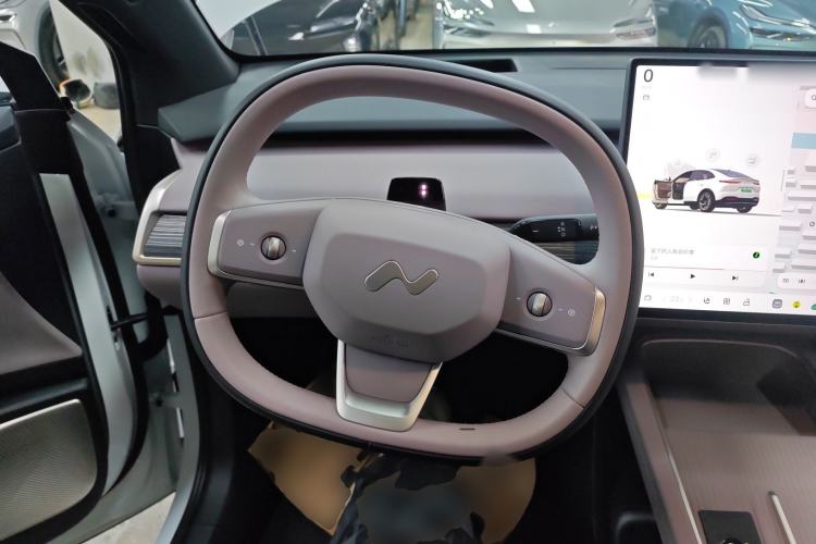 Used ONVO L60 2024 60 kWh Rear-Drive Version
