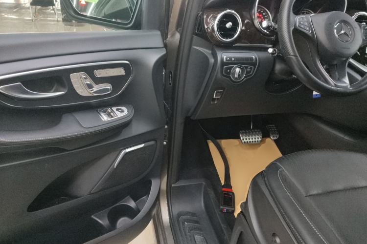 Used Mercedes-Benz V-Class 2017 V 260 L Prestige Extended Edition