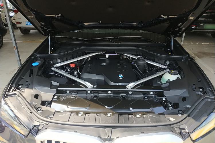 Used BMW X5 2023 xDrive 30Li Luxury M Sport Night Edition Package
