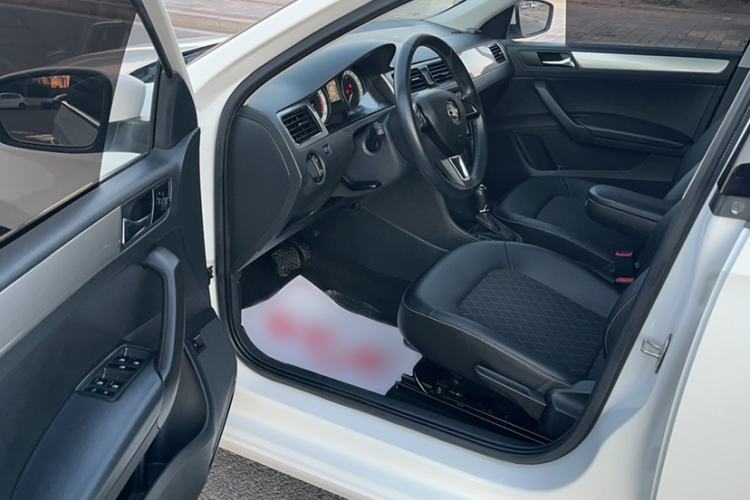 Used Skoda Rapid 2019 1.5L Automatic Comfort Edition China VI Standard
