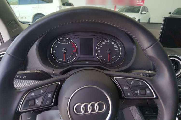 Used Audi Q2L 2021 35 TFSI Fashion Dynamic Model
