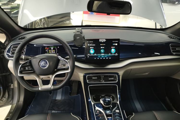 Used BYD Qin PLUS 2021 EV 400KM Luxury Model
