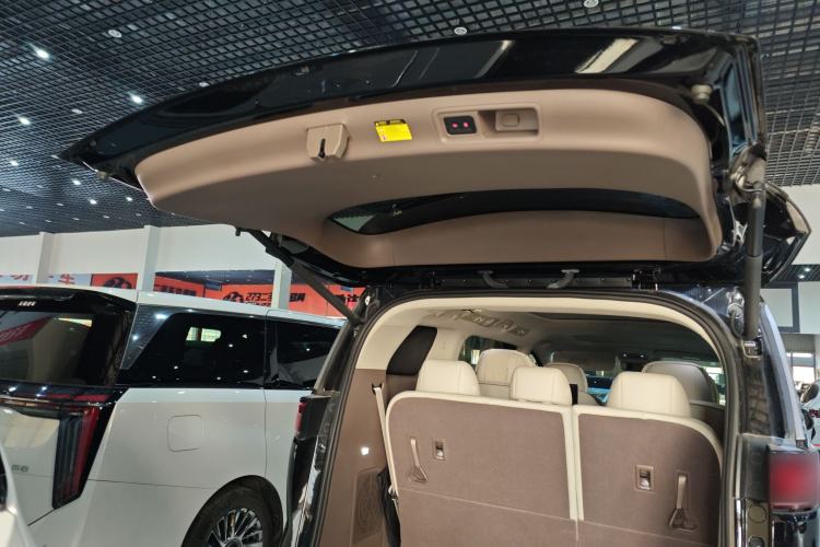 Used Denza D9 2022 DM-i 970 Four-Wheel Drive Flagship Model