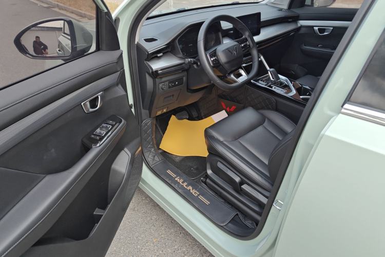 Used Wuling Asta 2022 2.0L DHT Electric Power Version

