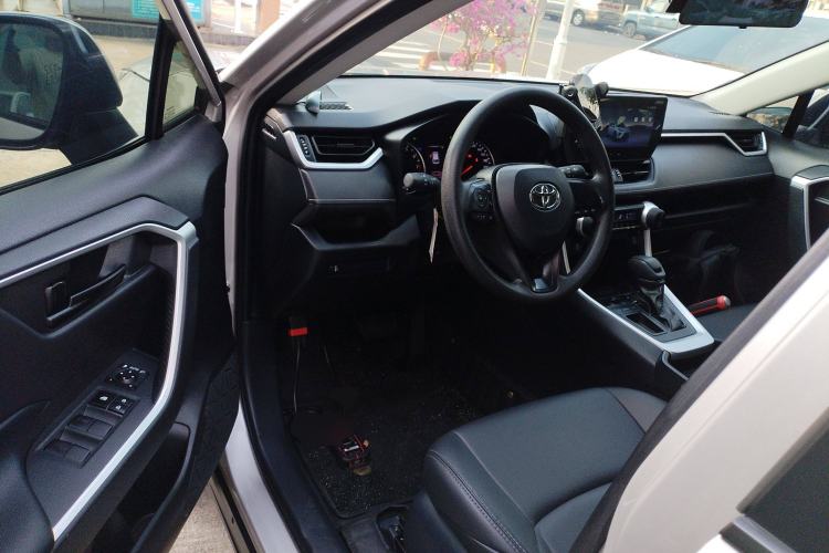 Used Toyota Wildlander 2023 2.0L CVT Two-Wheel Drive Leading Edition
