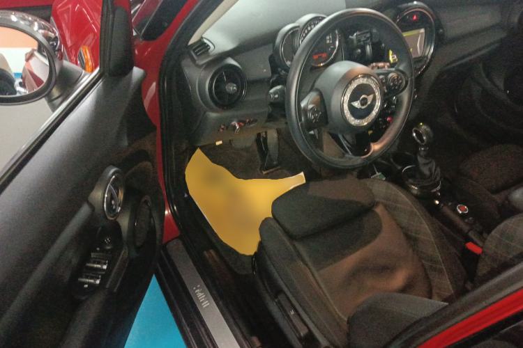 Used  MINI 2015 1.5T COOPER Fun Five-Door Edition
