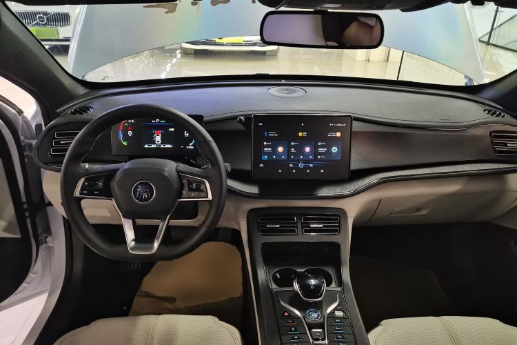 Used BYD Qin PLUS 2023 Champion Edition DM-i 55KM Leading Model
