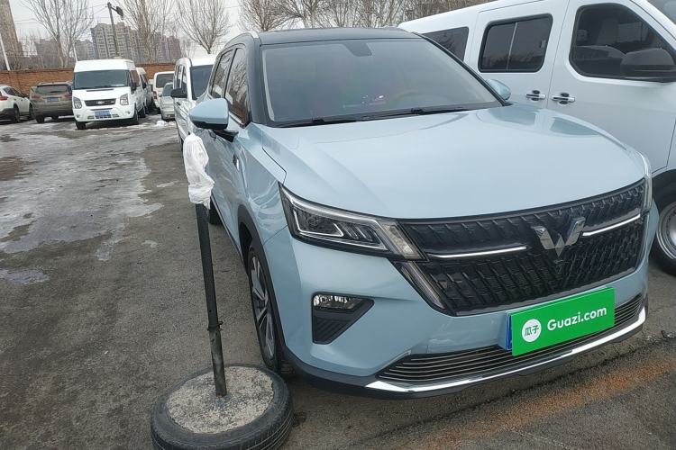 Used Wuling Asta 2022 2.0L DHT Electric-Speed Version

