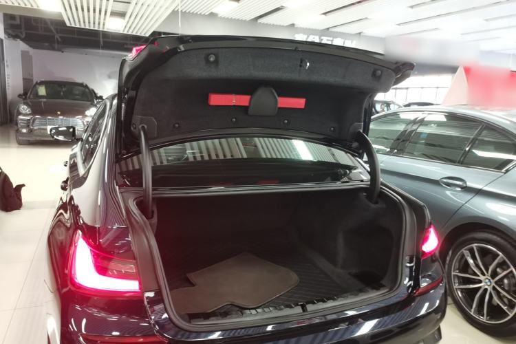 Used BMW 3 Series 2021 Facelifted 320Li M Sport Package
