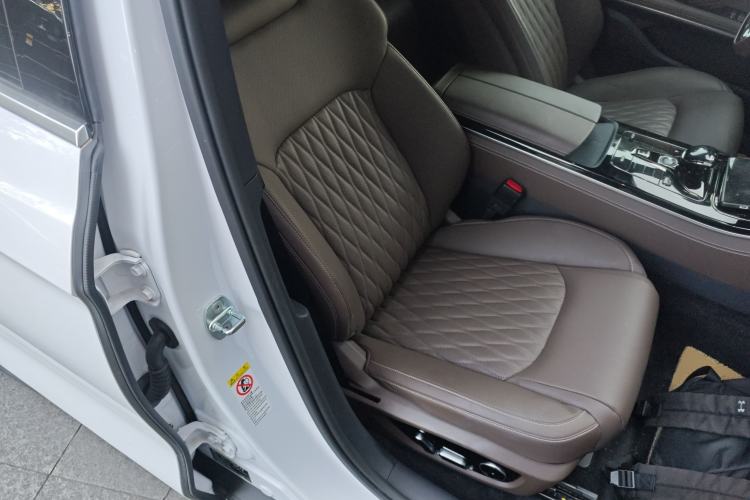 Used BYD Han 2022 DM-i 121KM Prestige Model
