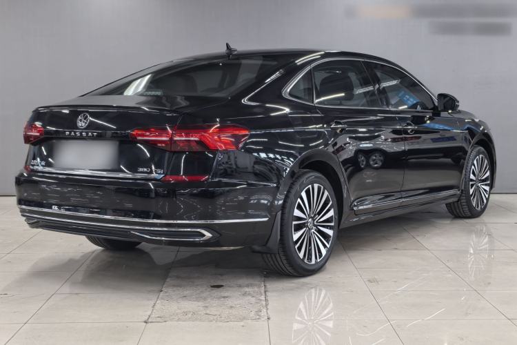 Used Volkswagen Passat 2020 Restyled 380TSI Luxury Edition China VI Standard
