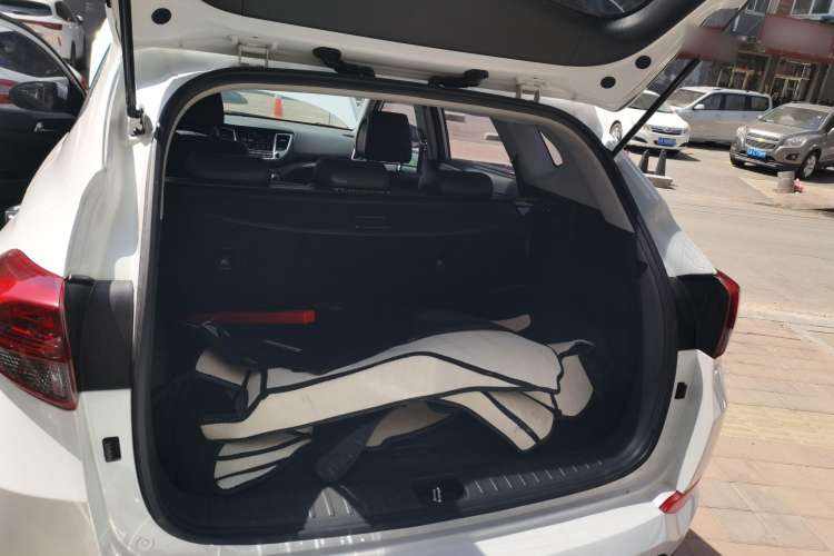 Used Hyundai Tucson 2015 1.6T Dual-Clutch Two-Wheel-Drive Smart Model
